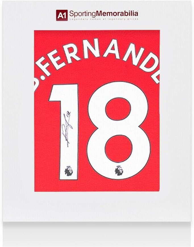 Тениска Манчестър Юнайтед с автограф на Бруно Фернандес - 2021-2022, номер 18 - Подарък кутия - Футболни фланелки с автографи