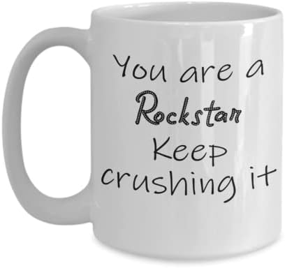 Rockstar Keep Crushing it Кафеена Чаша за подарък на колега, на шефа, на баба, Мачехе, Закон, отчиму - Новост, Кафеена Чаша Подарък за рожден Ден, Годишнина, Чаша с 11 грама